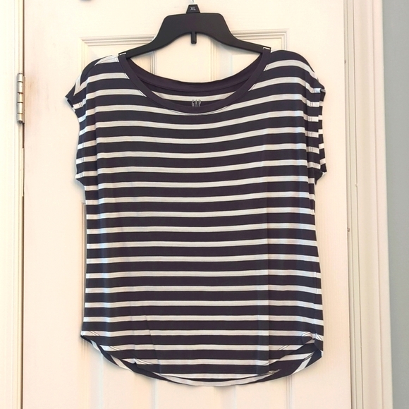 Gap Oversized Dolman Tee Gray and White Stripes Size XS - Picture 1 of 2
